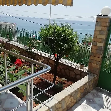 Apartment Adriana Himarë